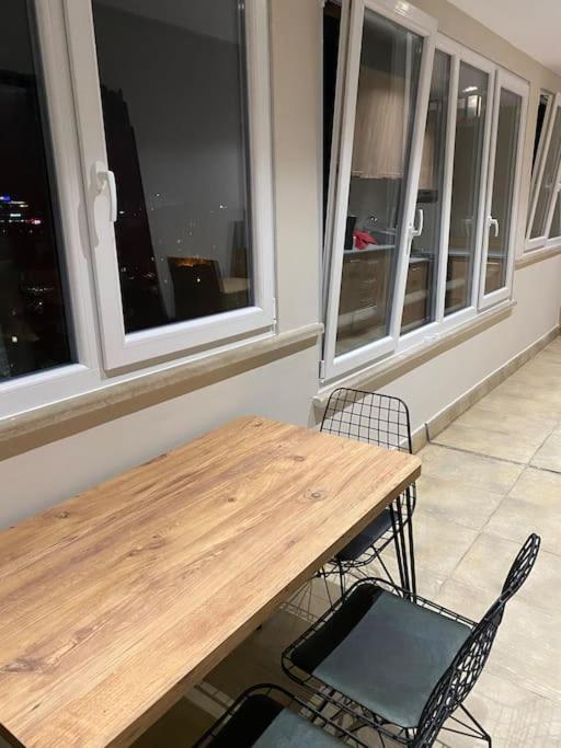 View 3 With To Double Rooms! Appartement Tirana